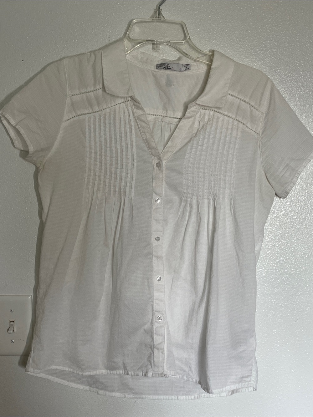 Prana White Pintuck Button-Front Short Sleeve Top